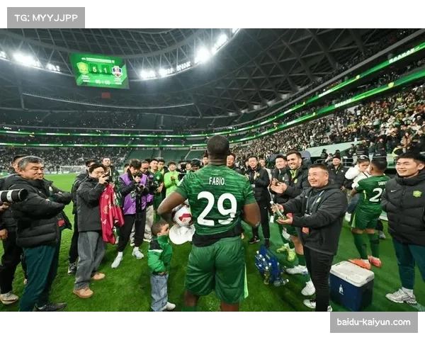 国安外援法比奥末轮独中四元 28球荣膺中超金靴